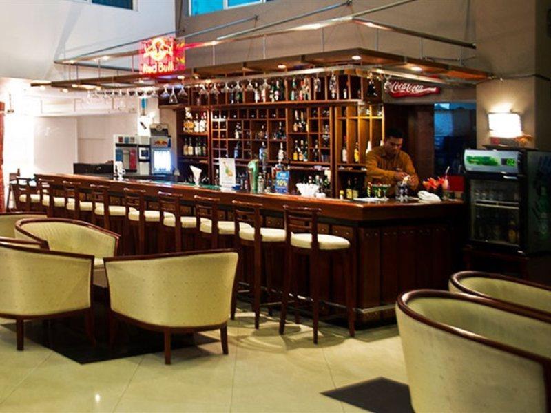 Global Towers Hotel & Apartments Colombo Luaran gambar