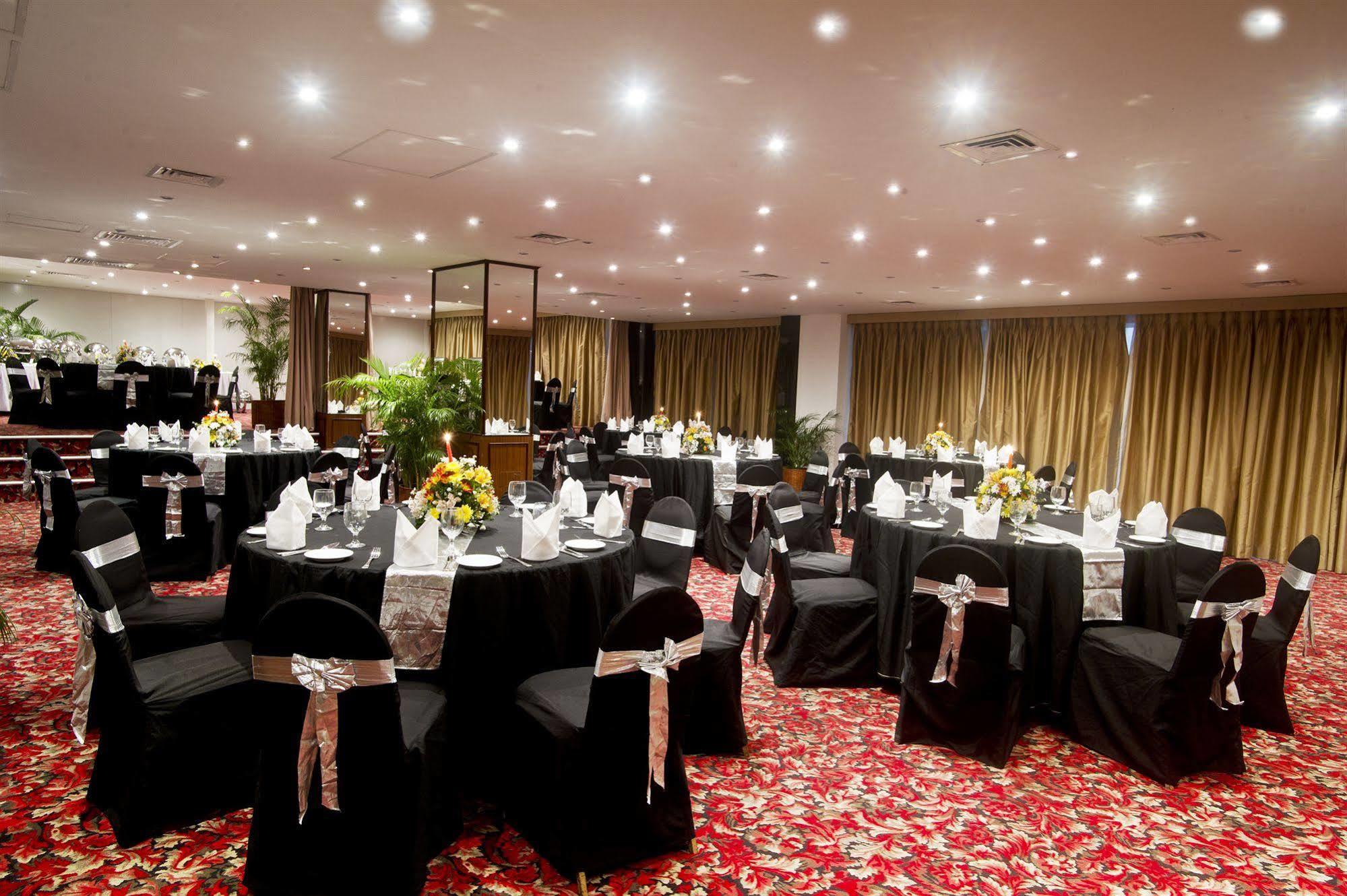 Global Towers Hotel & Apartments Colombo Luaran gambar