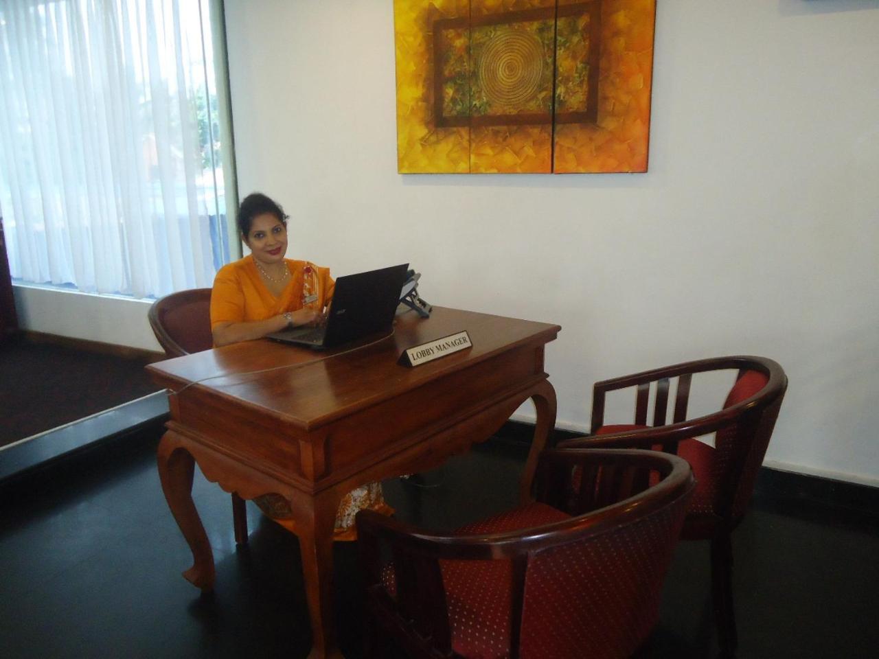Global Towers Hotel & Apartments Colombo Luaran gambar