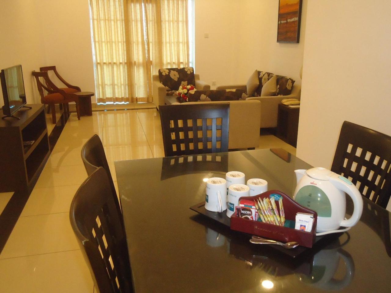 Global Towers Hotel & Apartments Colombo Luaran gambar
