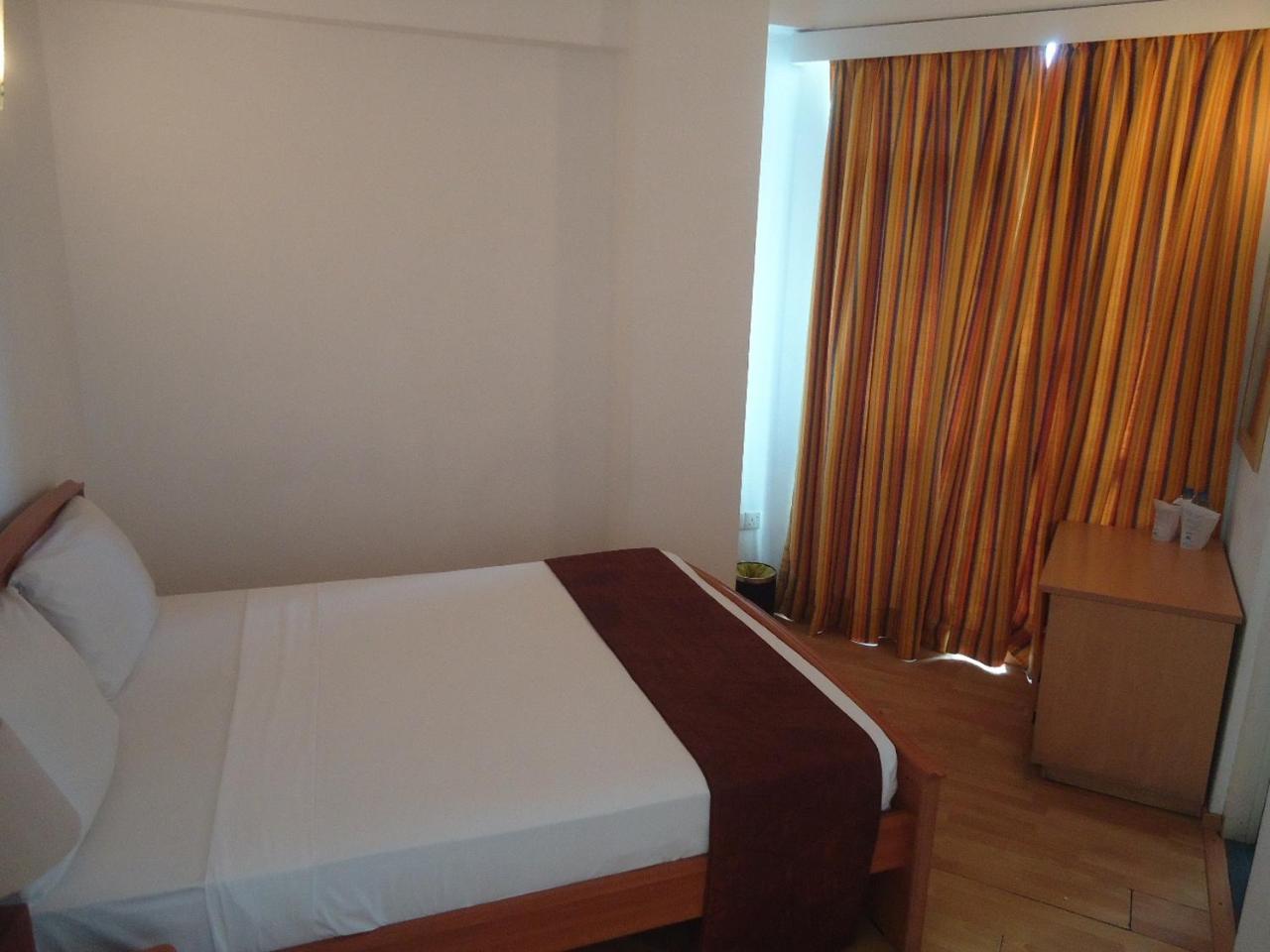 Global Towers Hotel & Apartments Colombo Luaran gambar