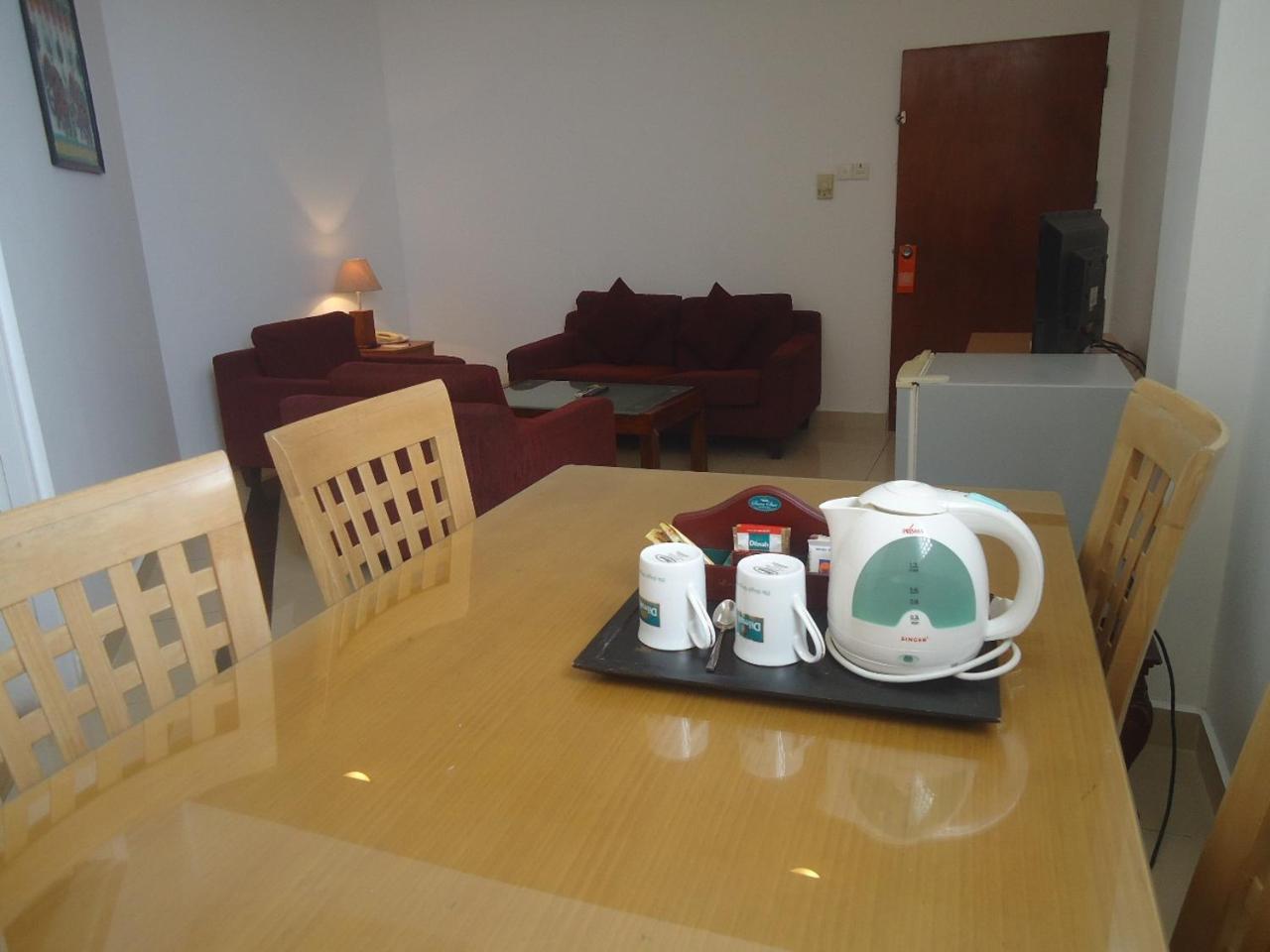 Global Towers Hotel & Apartments Colombo Luaran gambar